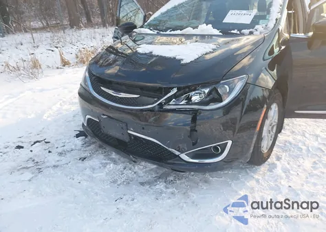 2020 Chrysler Pacifica Touring L z USA, uszkodzony, nr VIN 2C4RC1BGXLR196151